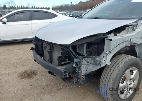 2014 Nissan Rogue Select S z USA, uszkodzony, nr VIN JN8AS5MV0EW204436